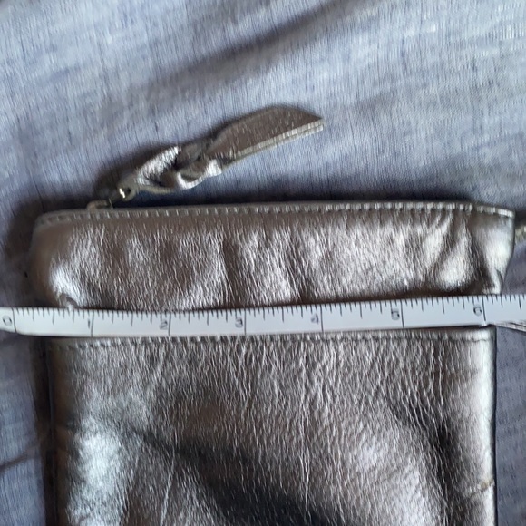 Sven Leather Metallic Crossbody Bag - Picture 8 of 9
